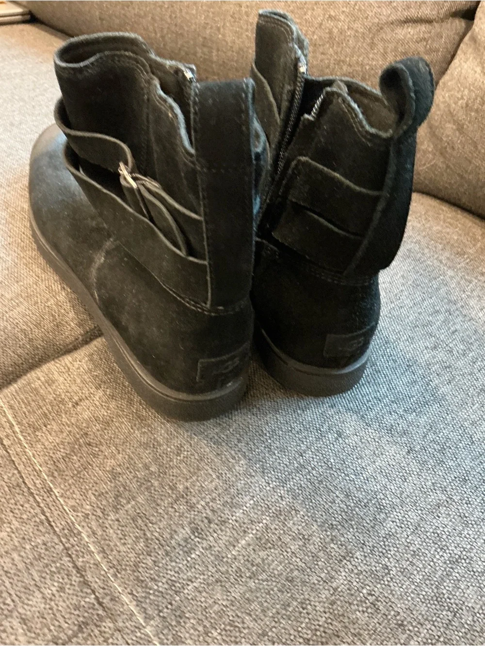 Women UGG Black Suede Ankle Booties size 9.5 classy casual bike style fall